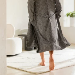 MÖVE Unisex|Mit Kapuze-Illusions Bademantel mit Kapuze beige(cashmere/black)